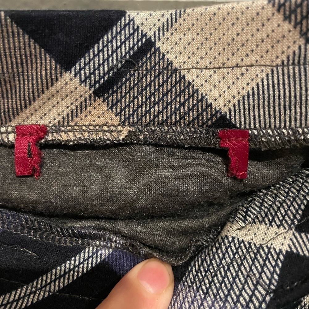 Plaid Women's Skirt with faux Belt design - Picture 3 of 4